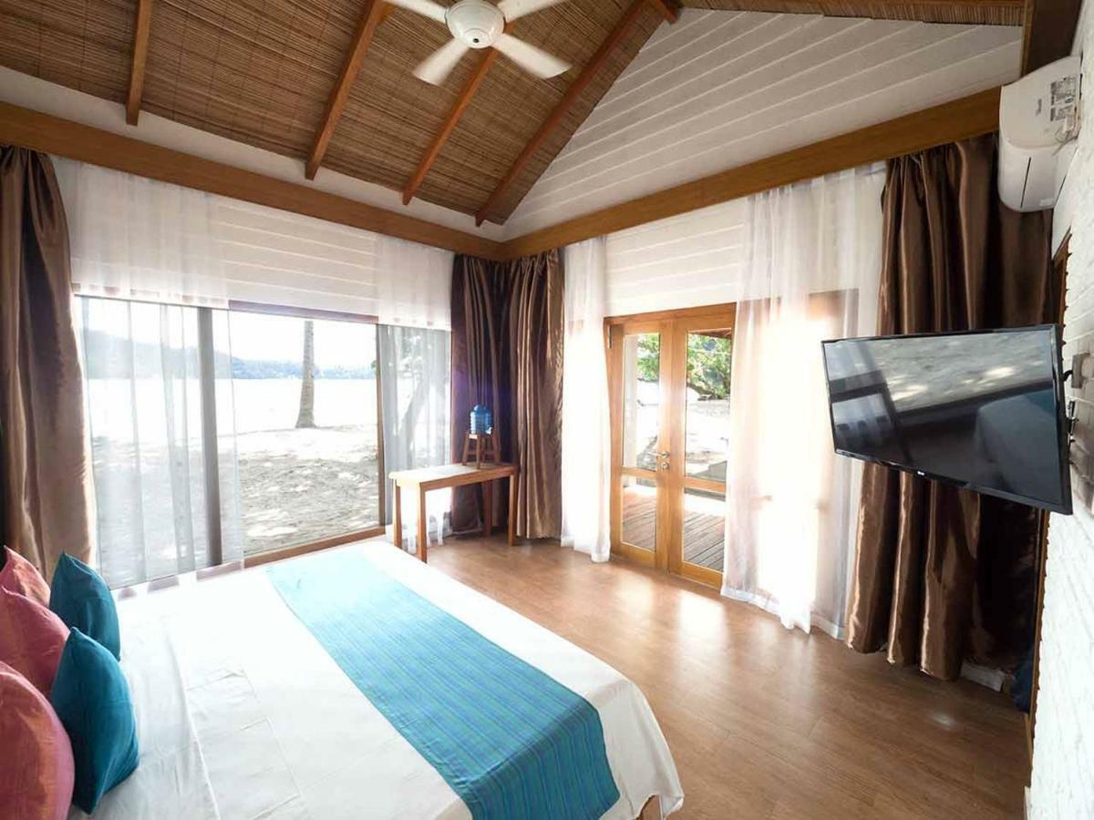 White Sands Beach Resort Lembeh Bitung Exterior foto